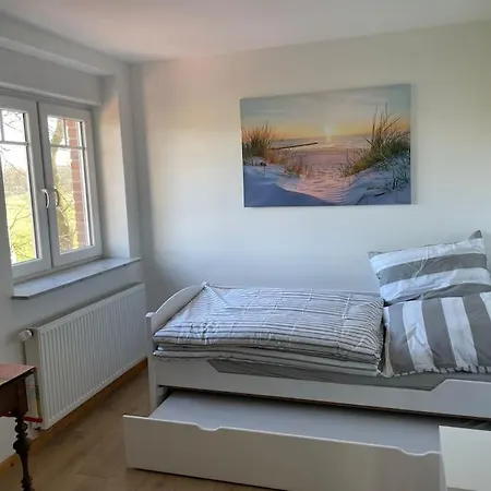 Charmante In Idyllischer Lage * Jever