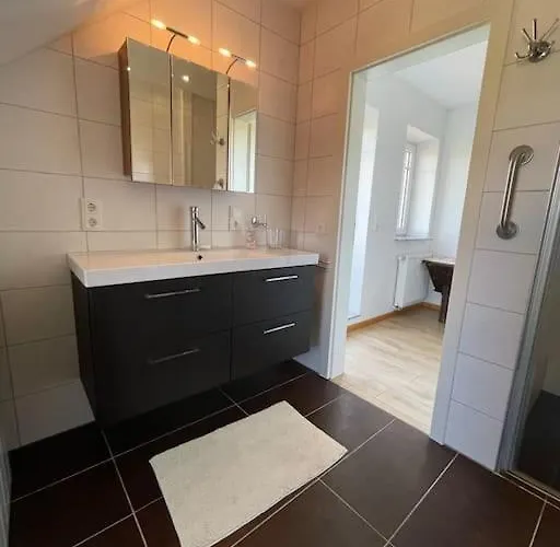 Charmante In Idyllischer Lage 积发